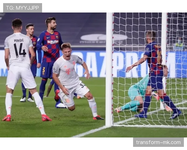 “全能足球遗产：揭秘克鲁伊夫战术体系如何重塑现代足球进攻哲学”