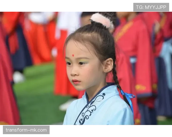 传奇再现:西甲名宿齐聚一堂,共启年轻一代足球智慧传承新篇章 传奇再现:西甲名宿齐聚一堂,共启年轻一代足球智慧传承新篇章